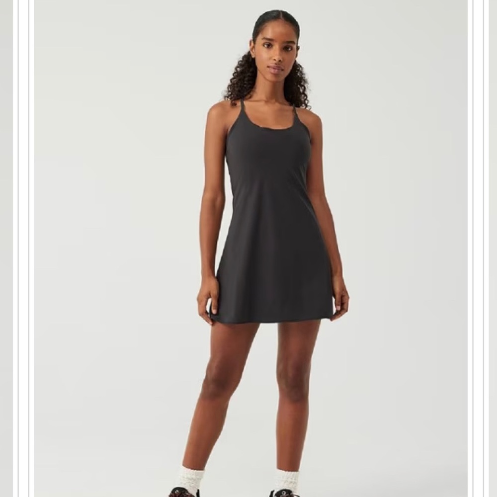 Women’s Medium Outdoor Voices exercise dress
